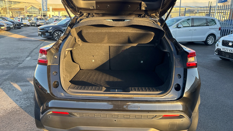 Nissan Juke 1.0 DiG-T 114 N-Connecta 5dr Petrol Hatchback